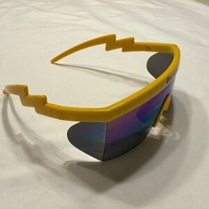 Bumble Retro Sunglasses